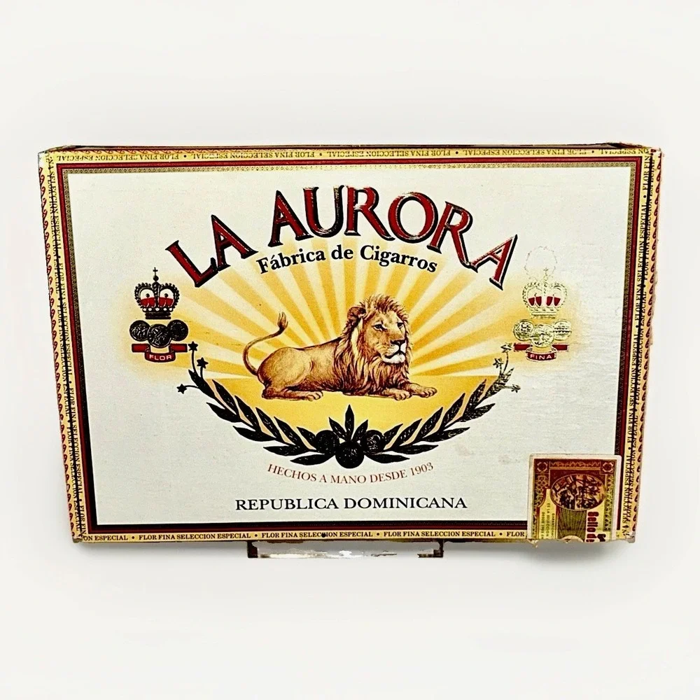 La Aurora Petit Coronas la aurora